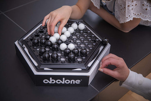 Abalone - Unwind Board Games Online